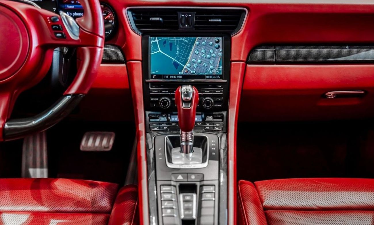 Porsche 911 2014 Porsche Turbo S, 2025 Porsche Warranty, Full Service History, Low KMs, GCC