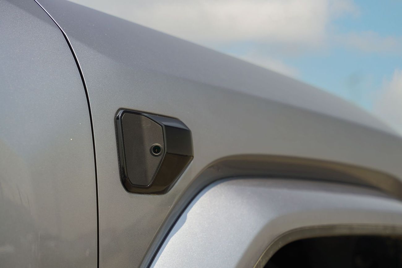 BYD Leopard 5 2025 BYD Leopard 5 Ultra Intelligent Drive Gray in Blue 0km