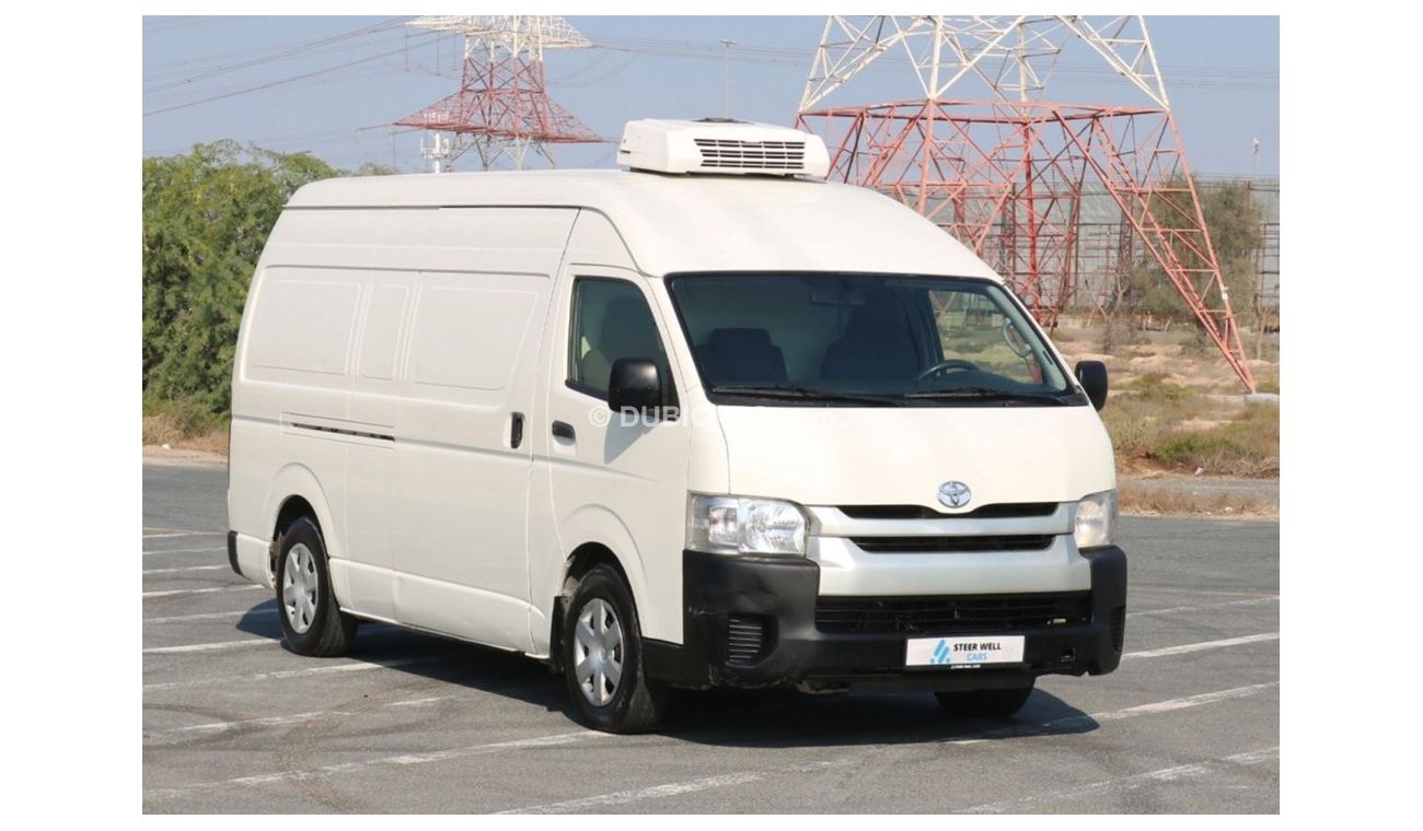 Used Toyota Hiace 2018 HIACE THERMO KING FREEZER MULTIPURPOSE VAN WITH GCC SPECS AND EXCELLENT