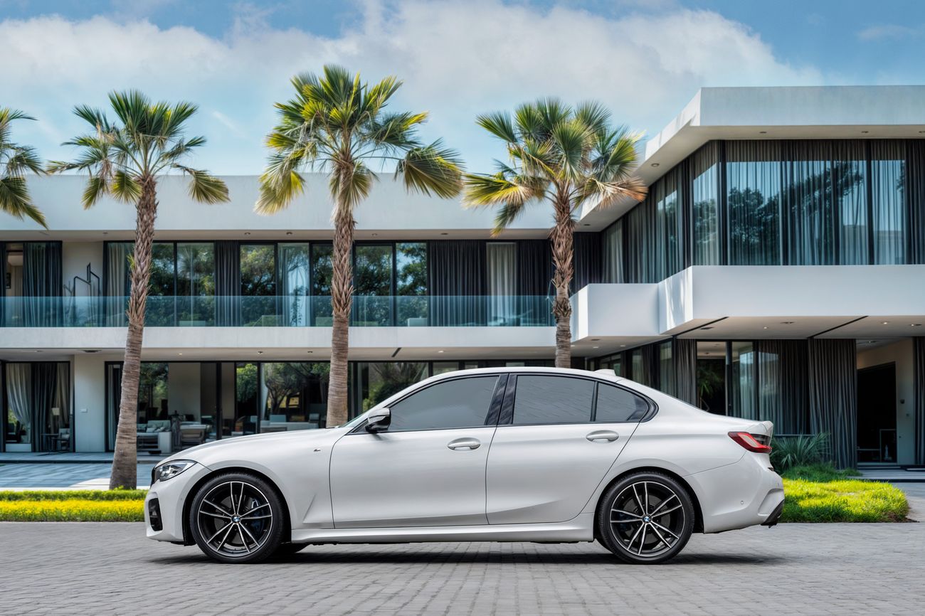 BMW 330i 330i MSport Saloon | 2,742 P.M | 0% Downpayment | Perfect Condition!