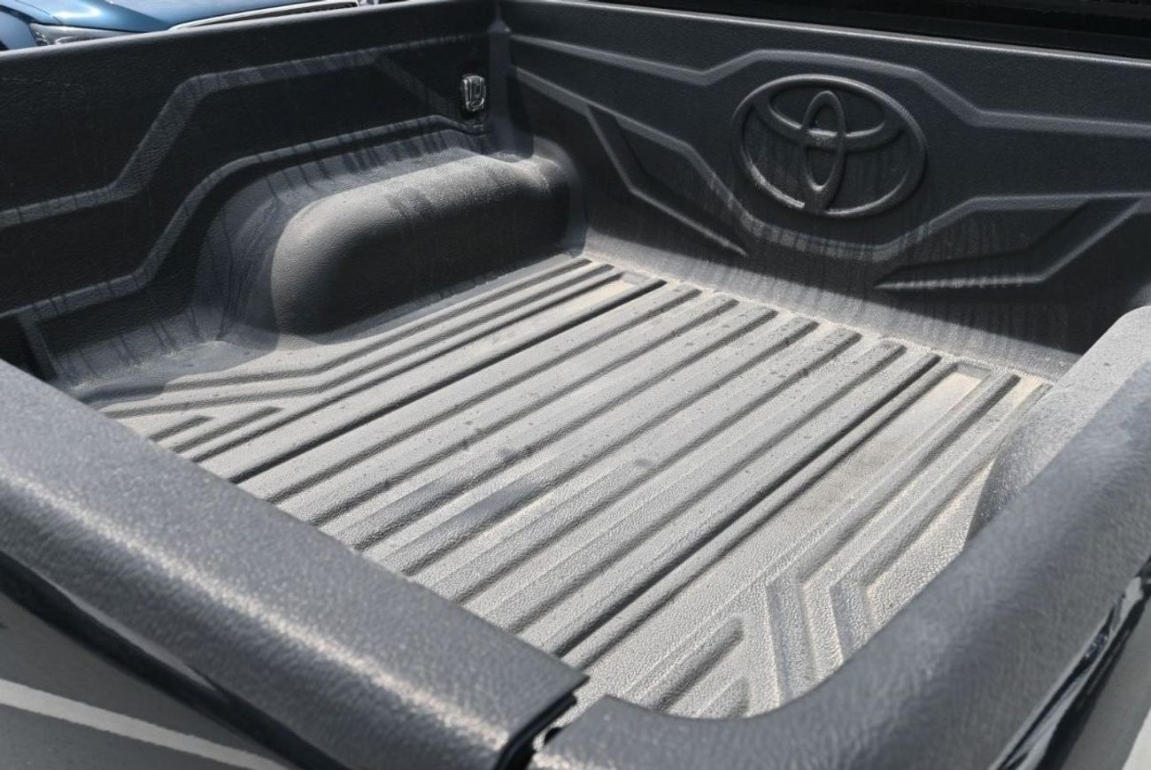 تويوتا هيلوكس Toyota Hilux GR Sport 4.0L V6, Petrol, 4WD, Pickup, Model 2024, Color White