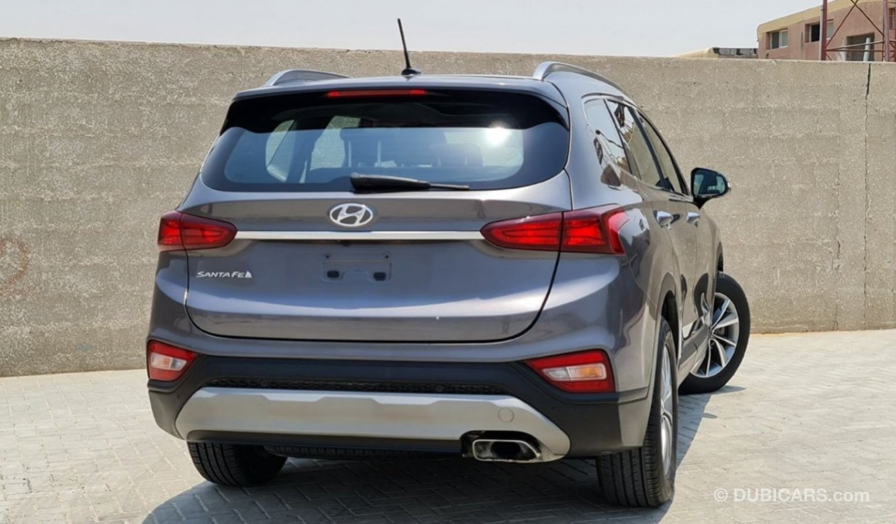 Hyundai Santa Fe GLS Mid Option 2019 2.4L 4 Cylinders GCC