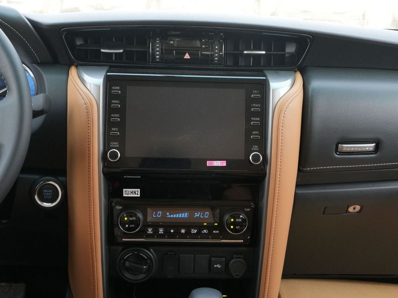 Toyota Fortuner 2026 TOYOTA FORTUNER 2.7L PETROL AT 4WD GCC BRAND NEW 0KM