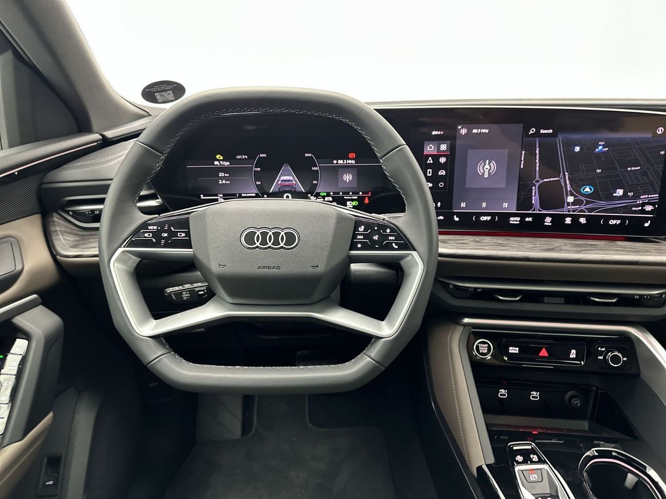 Audi Q5 45 TFSI Quattro 2.0L Q5 Sportback TFSI quattro 204hp (Ref# 58628) - EXCLUSIVE OFFER