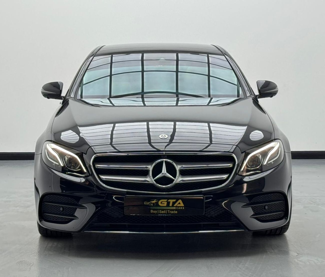 Mercedes-Benz E300 2020 Mercedes-Benz E300 AMG, Mercedes Service History, 1 Year Warranty, Excellent Condition, GCC