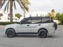 Mitsubishi Pajero Mitsubishi Pajero 2016 LHD white