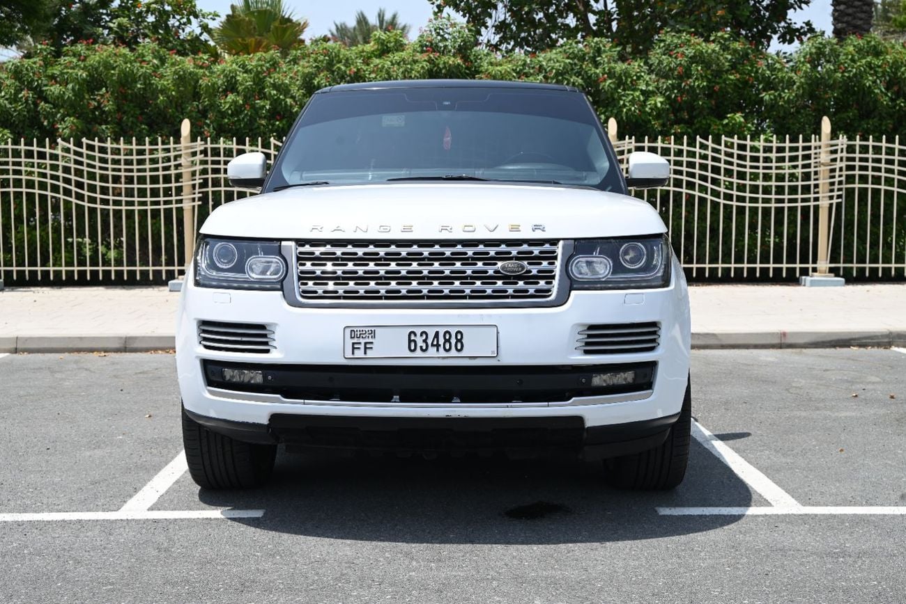 لاند روفر رينج روفر AUTOBIOGRAPHY -  AGENCY MAINTAINED - ACCIDENT FREE - RANGE ROVER SUPERCHARGED 2015 - GCC - WELL MAINTANED