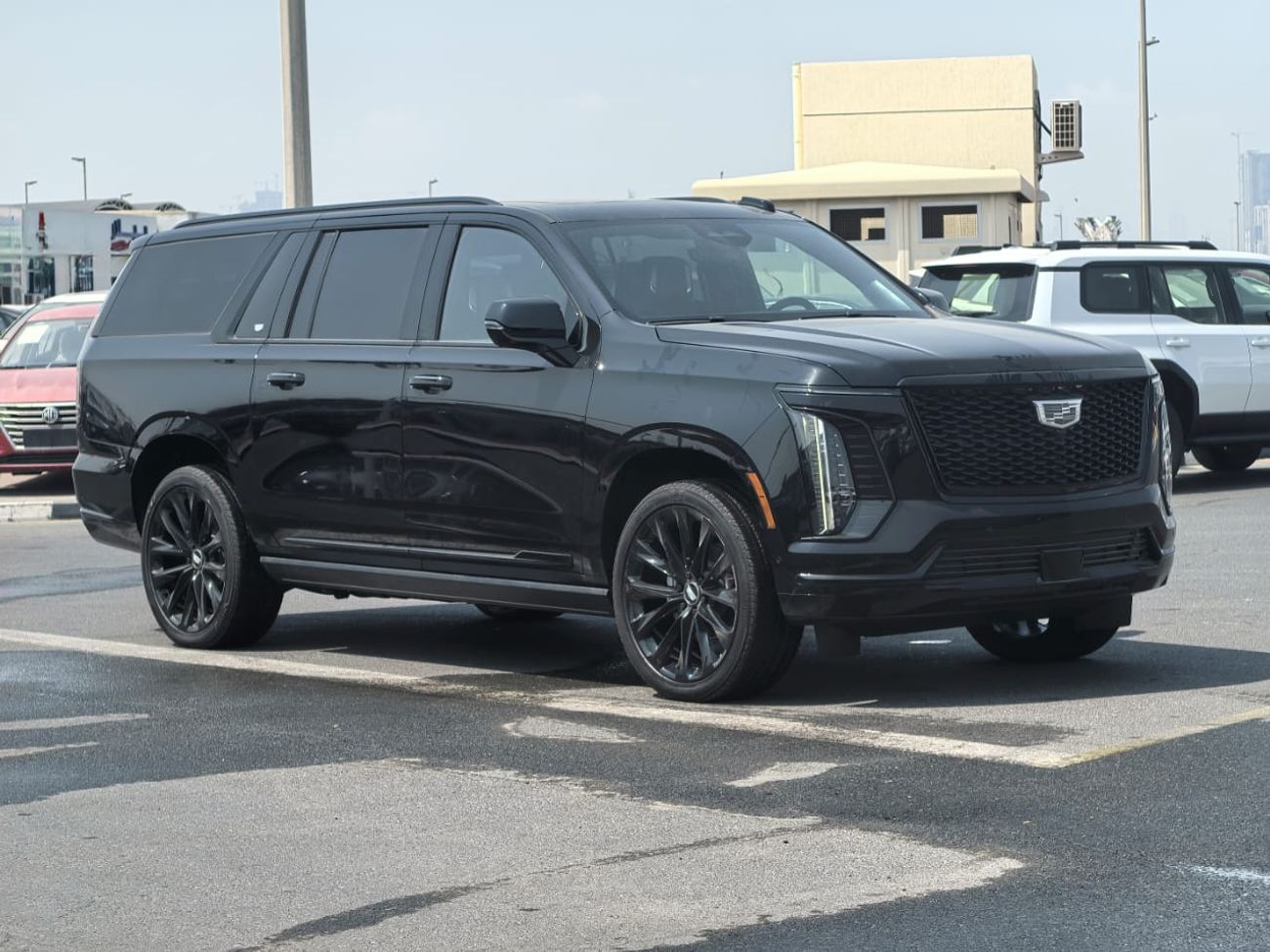 Cadillac Escalade ESV(Long)Sport Platinum Onyx Black Pkg | Fridge | 545k for local registration
