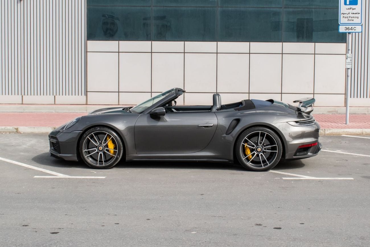 بورش 911 STD Turbo S 3.8L (640 HP) Convertible