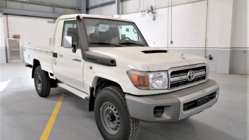 Toyota Land Cruiser Pick Up PICKUP,DIESEL,4.5L,V8,SINGLE CABIN,POWER WINDOW,MT,2022 ( Export Only)