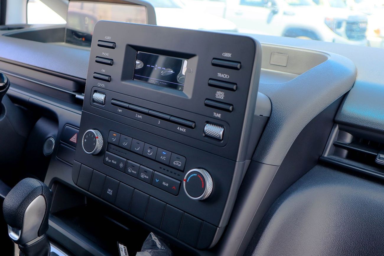 هيونداي ستاريا Hyundai Staria 3.5L 2025 Model (Mid Option, 9-Seater, Black Color) -