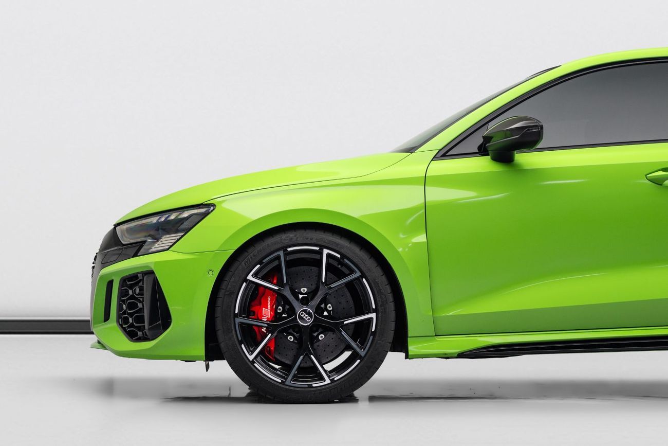 Audi RS3 TFSI quattro 2.5L Sedan 2022 Audi RS3, 2.5 TC I5, AWD, 400bhp, 7 Speed Automatic