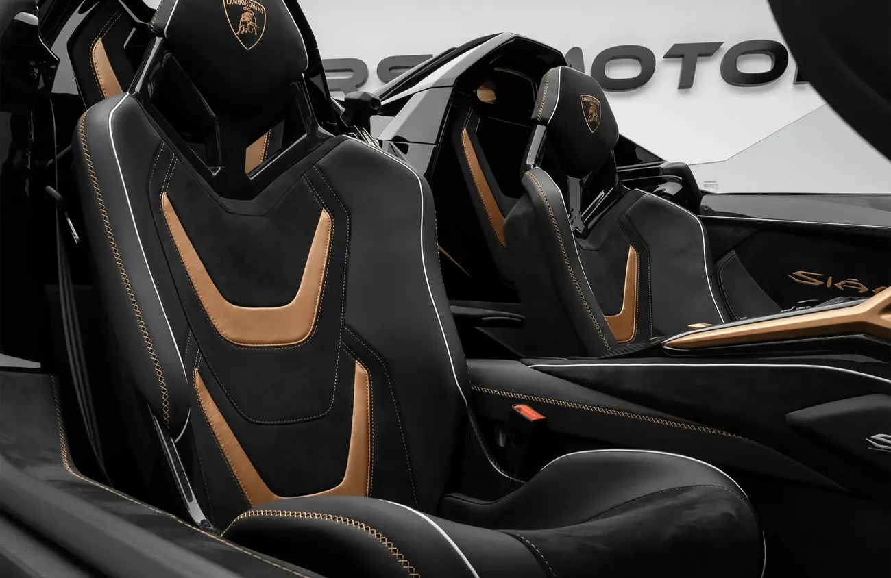 Lamborghini Sian Roadster interior - Seats