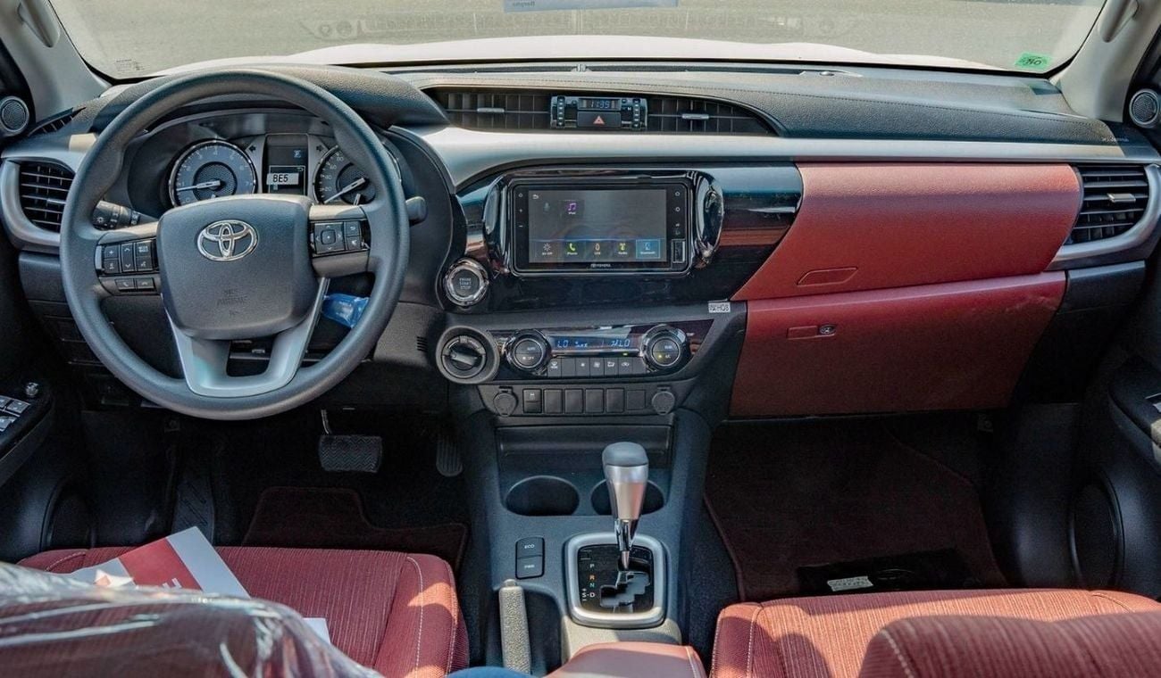 Toyota Hilux 2025 Toyota Hilux SR5 DC 4x4 2.7L Petrol AT (White)