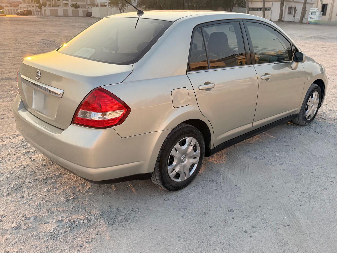 نيسان تيدا 1.6L