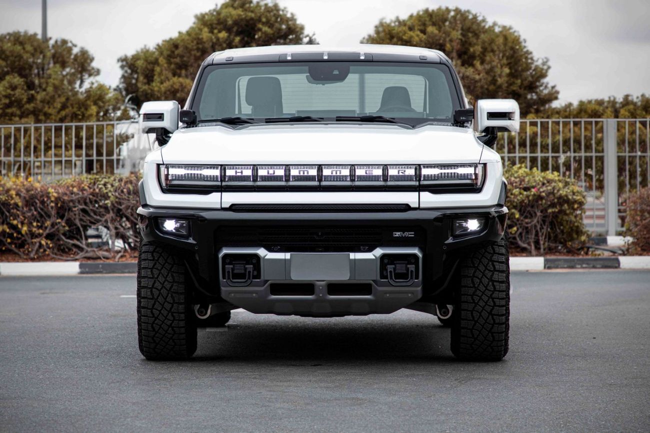 GMC Hummer EV Pick Up Edition1 - White inside Black & White | Export Only