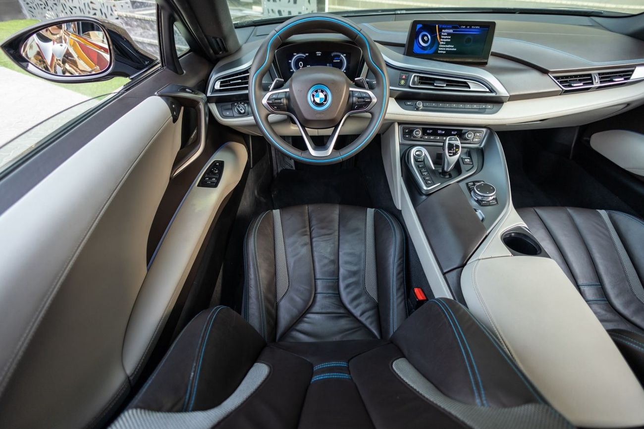 BMW i8 STD (1.5L · 3 Cyl · Automatic · Hybrid · Coupe · All Wheel Drive · 4 Seats · 2 Door) BMW i8 eDrive 2016 GCC