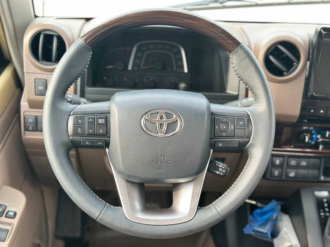 Toyota Land Cruiser Pickup 70
