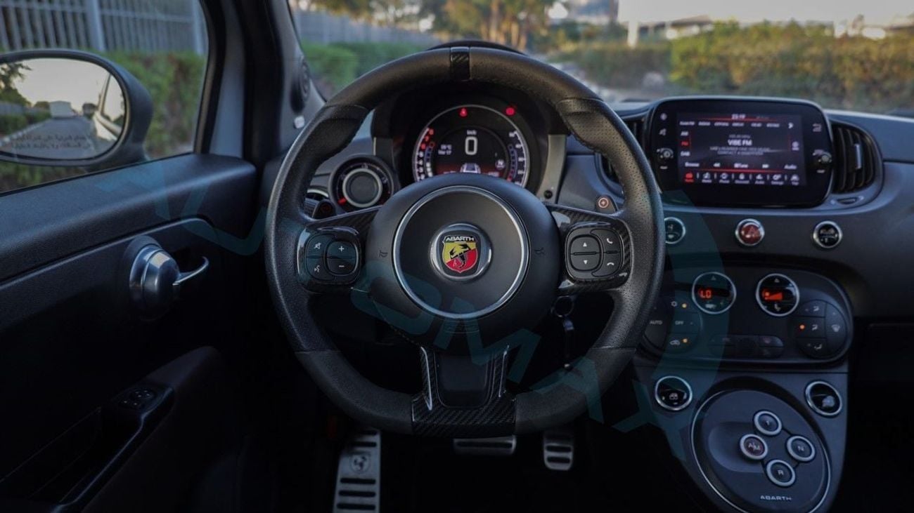 Abarth 695 Cabrio Turismo 1.4T GCC 38200Km 2023 With 2 years Or 120,000 Km Warranty @Official Dealer