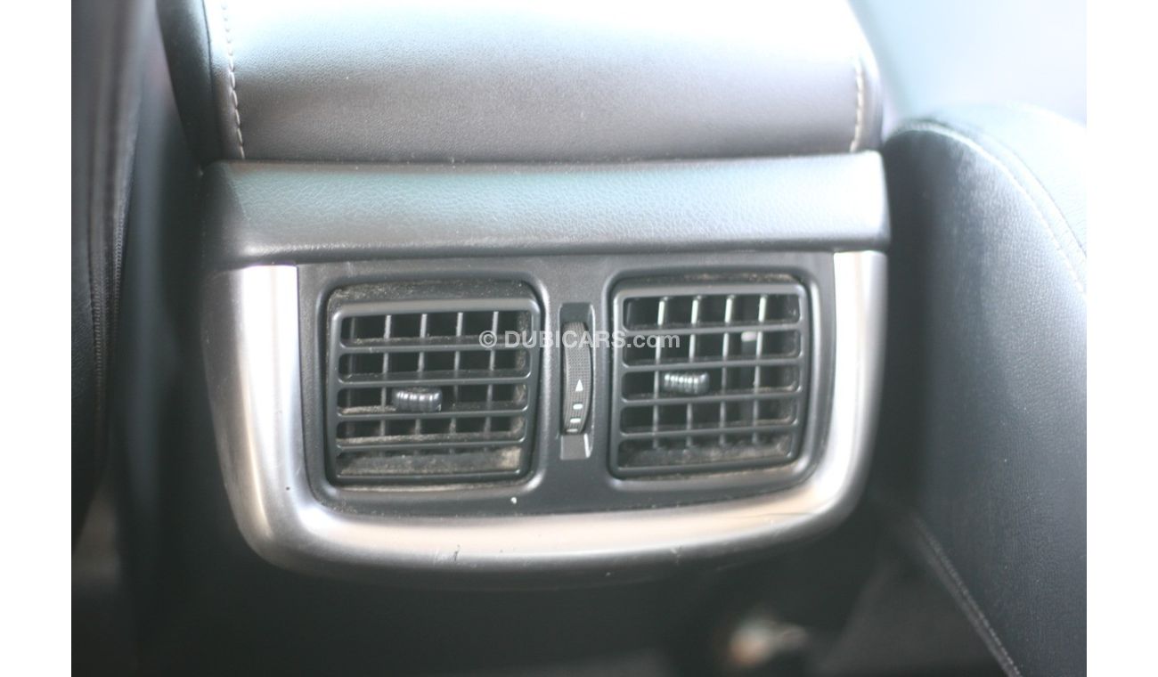 Toyota Hilux Toyota Hilux Diesel engine model 2019 full option top of the range for sale from Humera motor car ve