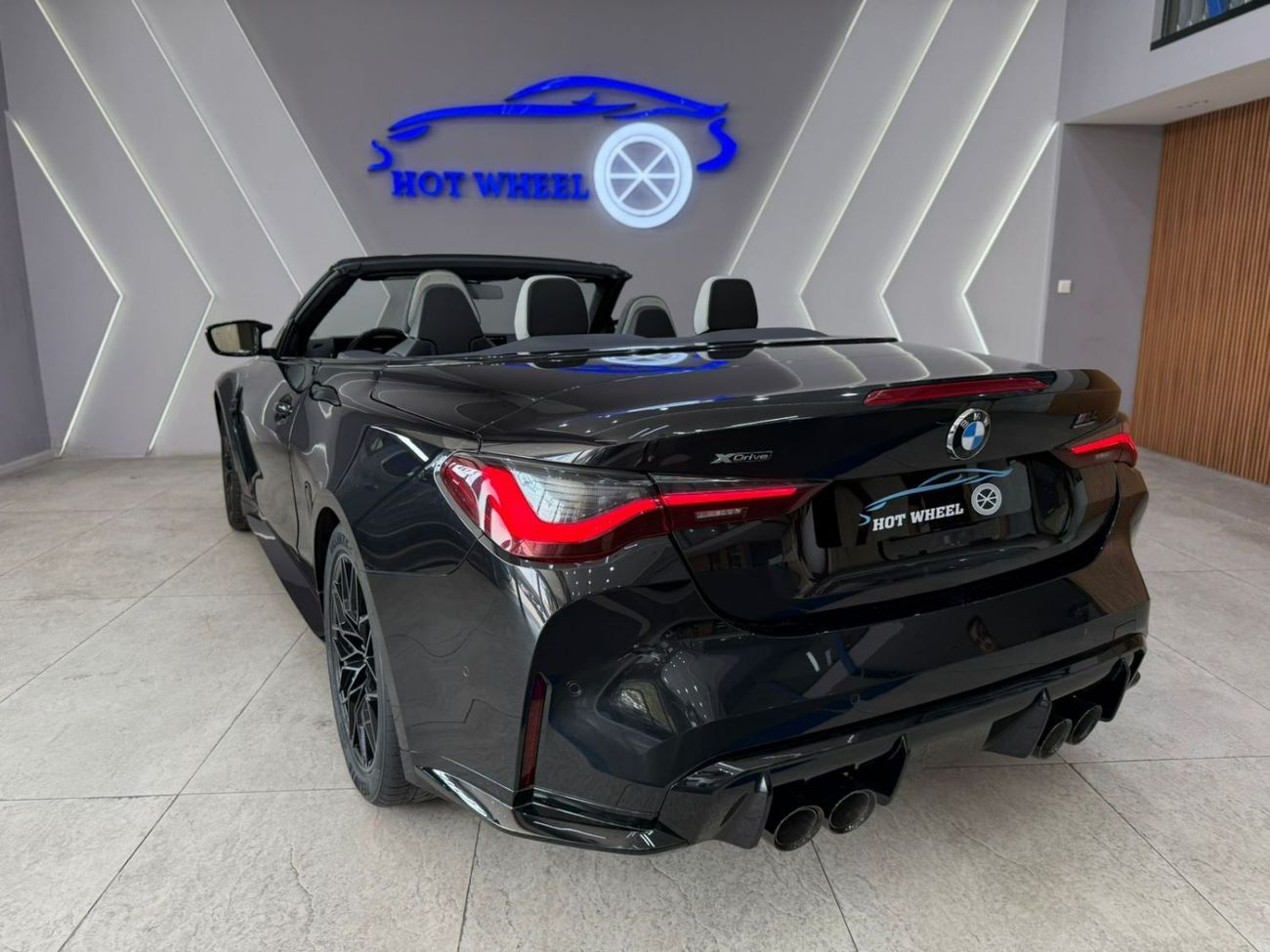 BMW M4 Competition | XDrive