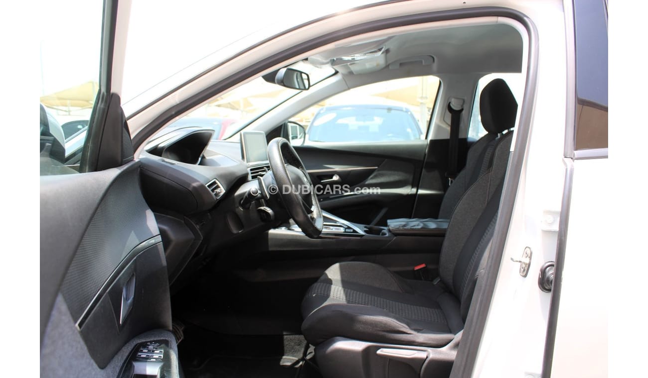 بيجو 3008 اكتيف خالية من الحوادث - خليجي - مكينة 1400 سي سي - بحالة الوكالة من الداخل والخارج