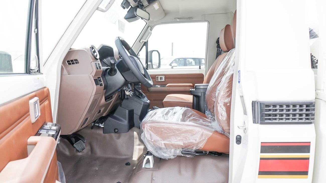 Toyota Land Cruiser Pick Up 4LX 4.OL V6 A/T