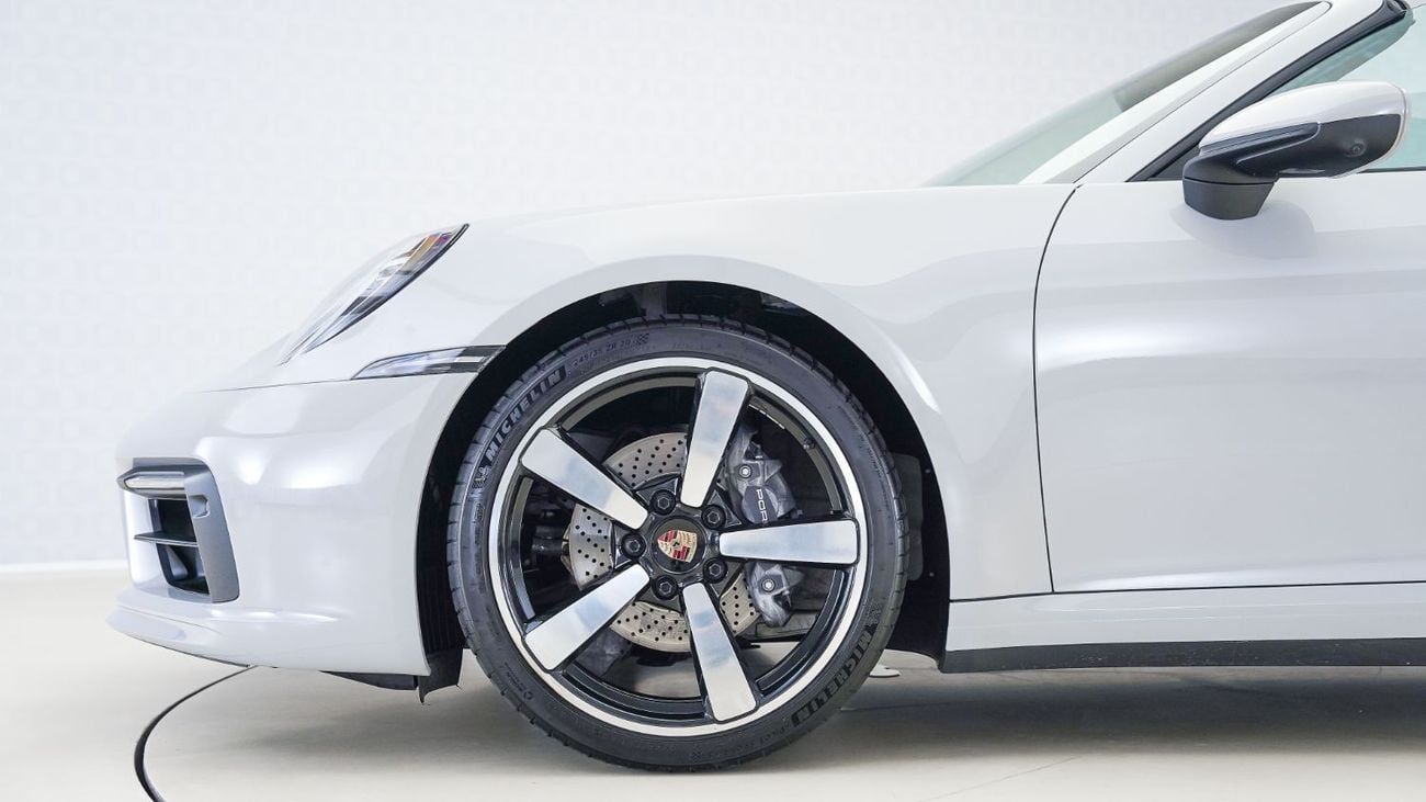 بورش 911 Carrera 3.0L (380 HP) Convertible | AED 8,758 PM | Warranty September 2026 | GCC