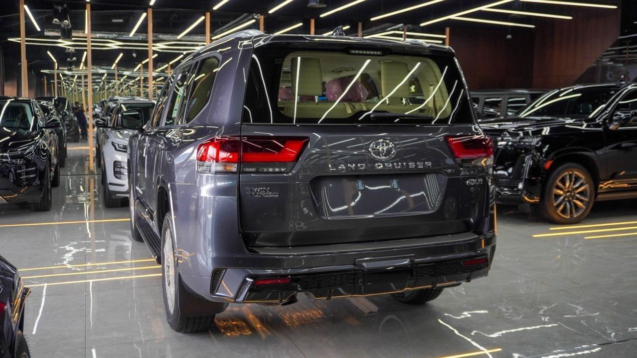 تويوتا لاند كروزر GXR 3.5 L Twin Turbo V6