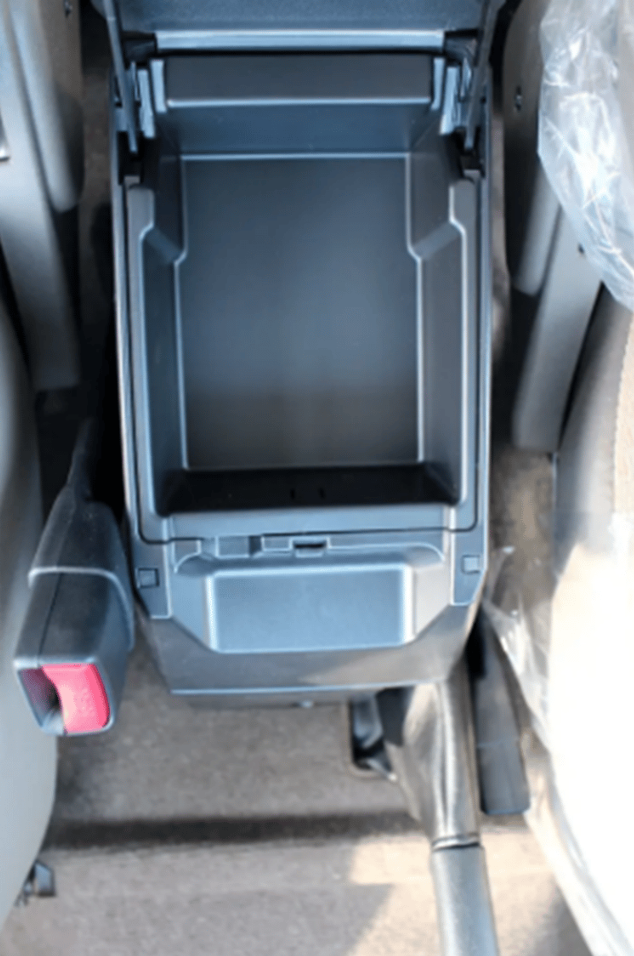 Toyota Land Cruiser 70 ECTWFR006 – 2024 TLC76 5 Doors Hardtop E Grade  – 4.5L Diesel Manual – White