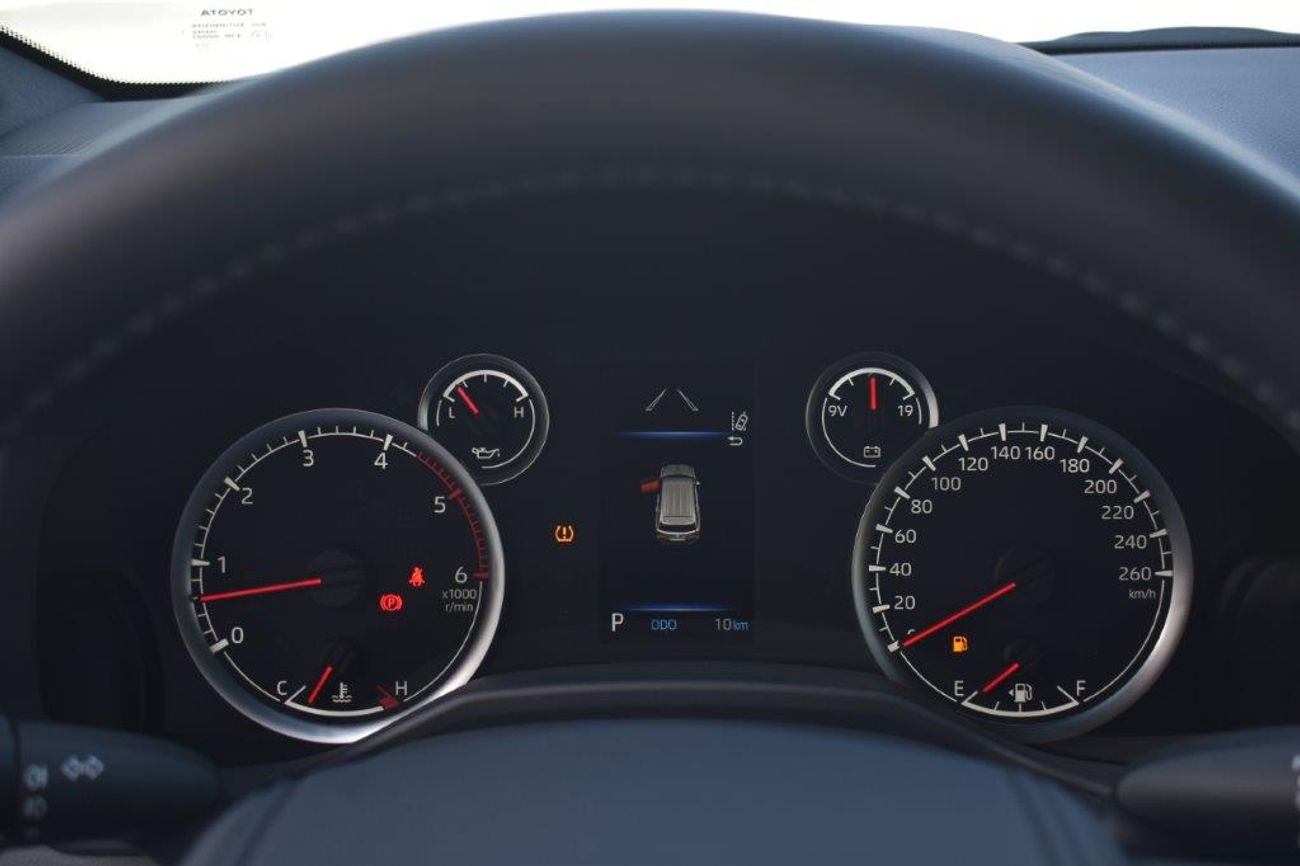 تويوتا لاند كروزر 300 GXR  3.3L