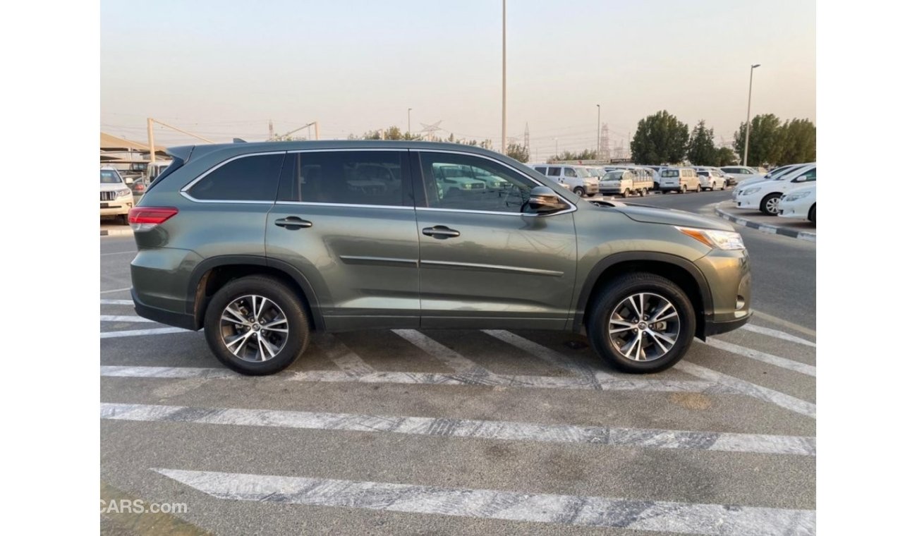 تويوتا هايلاندر 2017 TOYOTA HIGHLANDER LE / Mid Option