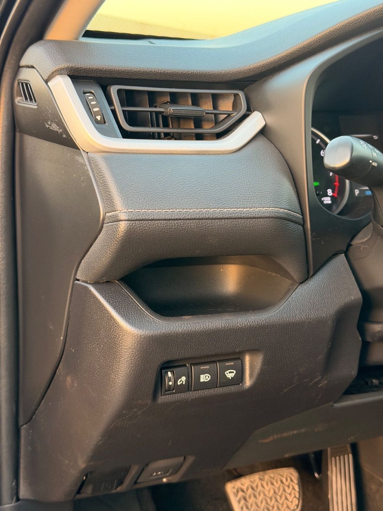 تويوتا راف ٤ RAV4 2.5L sunroof, leather seats, push start 2021