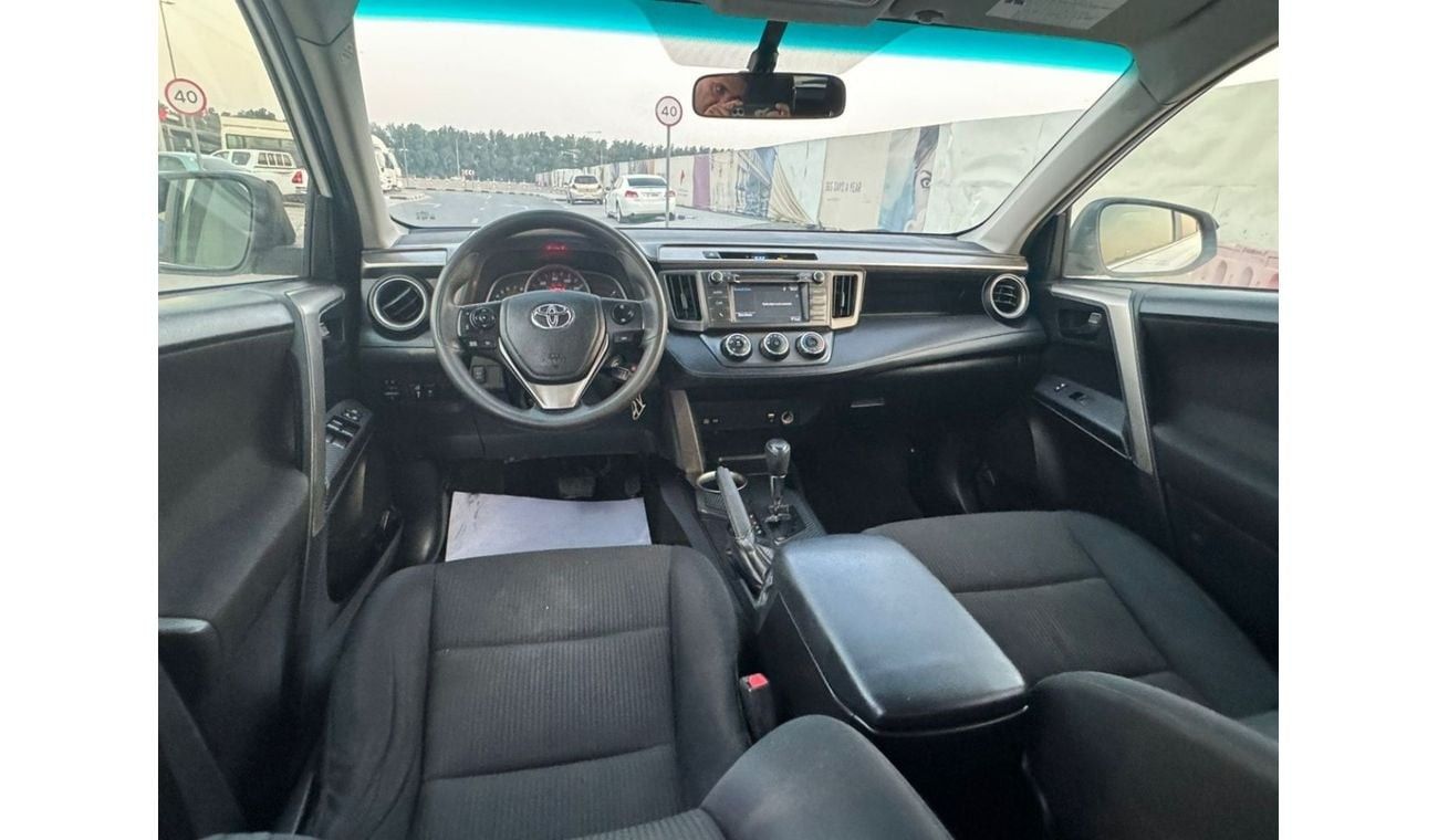 تويوتا راف ٤ EX 2.5L in excellent condition and requires no expenses