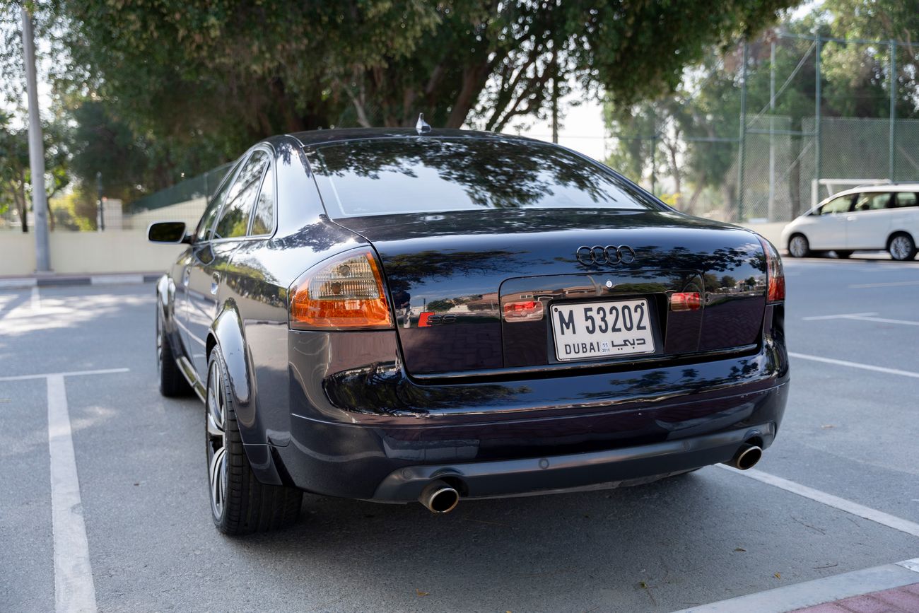 Audi S6 2004 AUDI S6 JAPANESE SPEC - Less Mileage New Interior