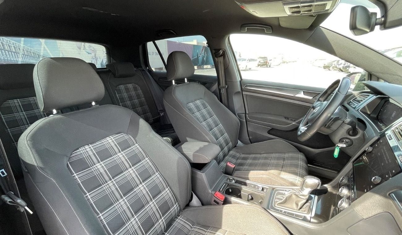 فولكس واجن جولف GTI SEL 2.0T Diesel, 2.0T