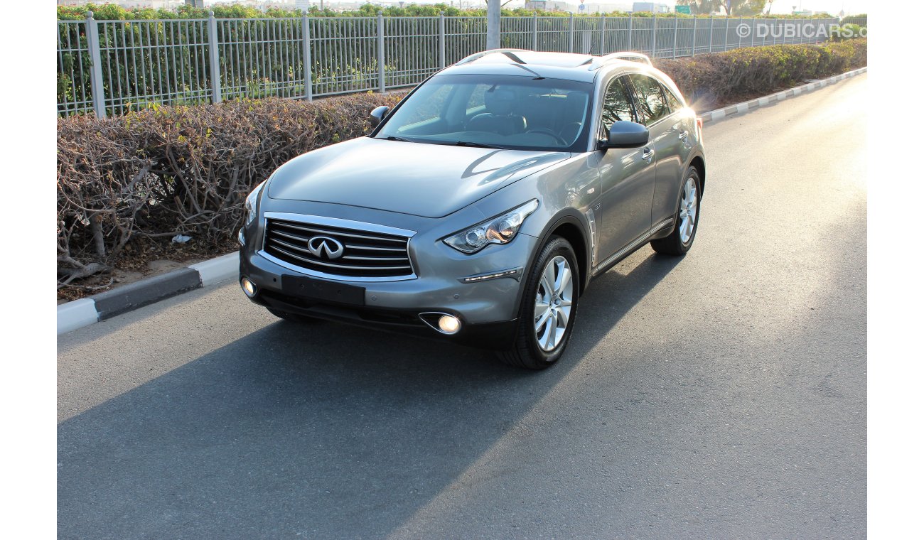 Infiniti QX70 2014 /Full Loaded/ V6/ GCC/ full service history