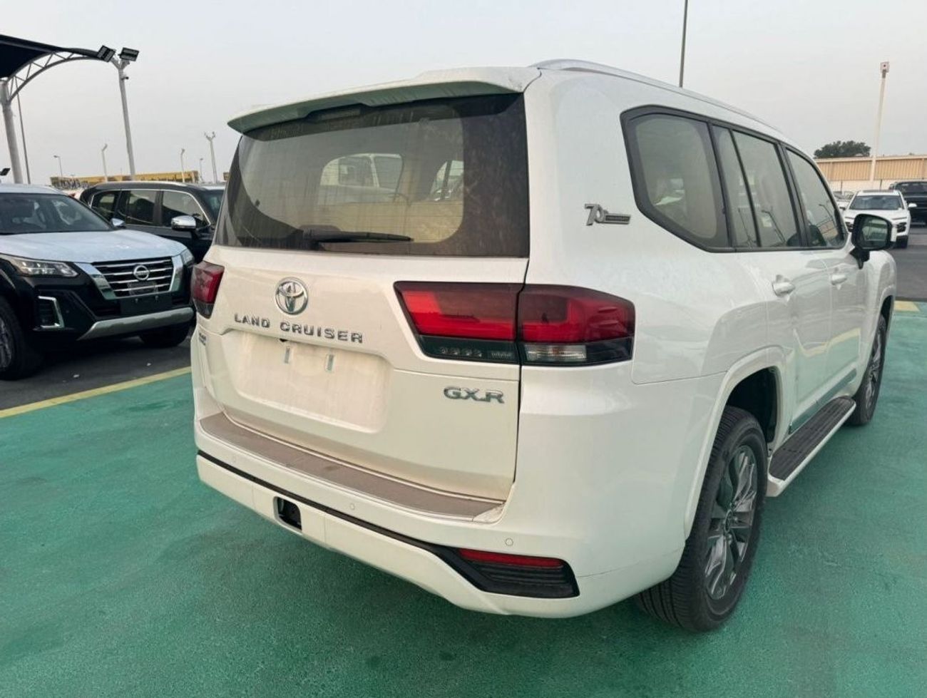 Toyota Land Cruiser GXR2 3.3L