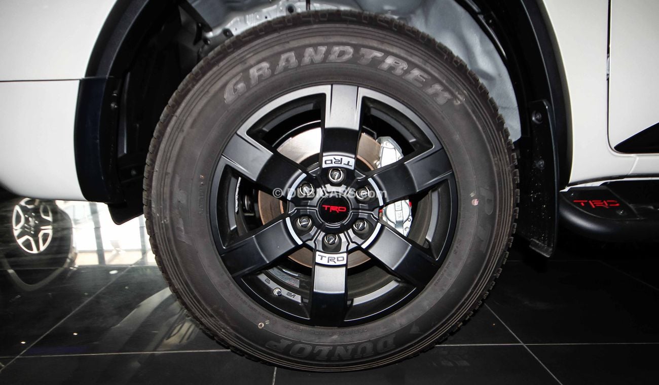 تويوتا فورتونر VXR TRD