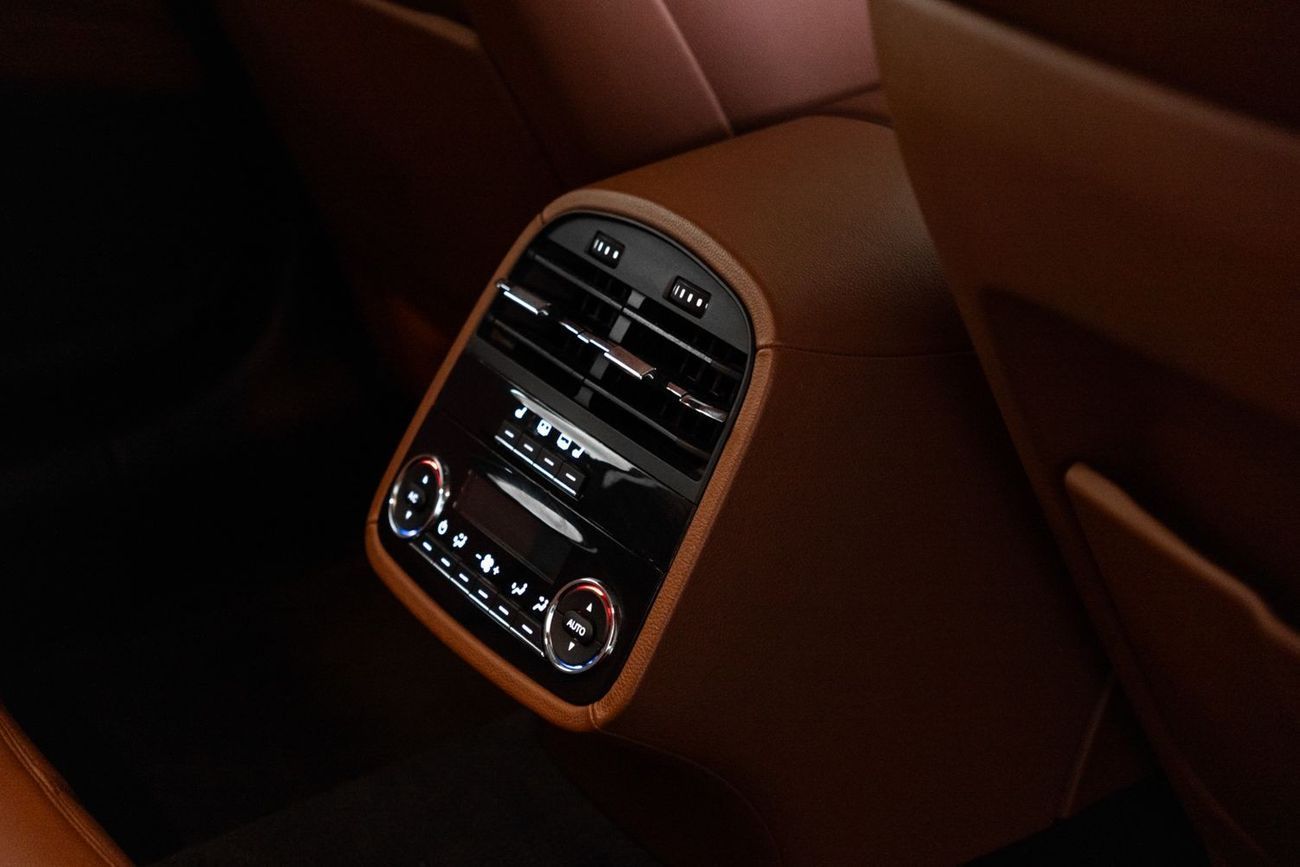 مازيراتي كواتروبورتي Base 3.0L