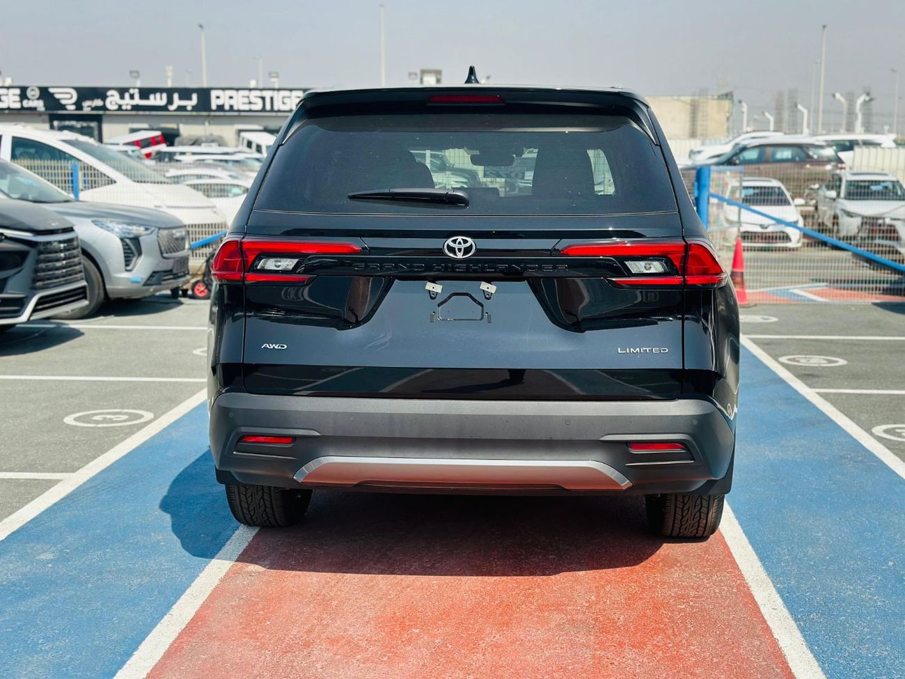 تويوتا جراند هايلاندر LIMITED PETROL