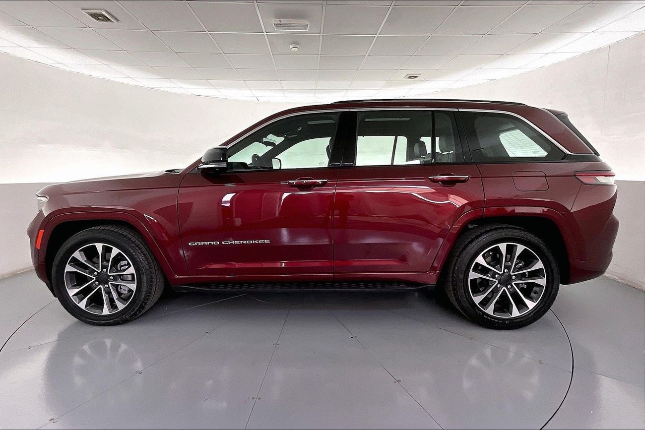 جيب جراند شيروكي Overland | ضمان مجاني لمدة عام | 0 دفعة أولى