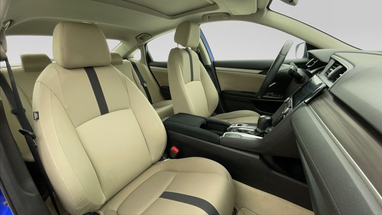 هوندا سيفيك EXI 2 | بدون دفعة مقدمة | اختبار القيادة في المنزل