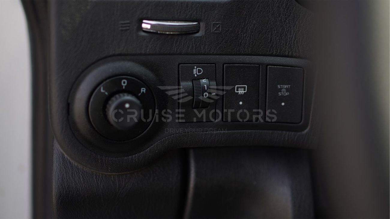 Mahindra Pik Up Double Cabin -Manual - 2.2L - Diesel - Pick up - 4WD - 5 Seats - 4 Door - White