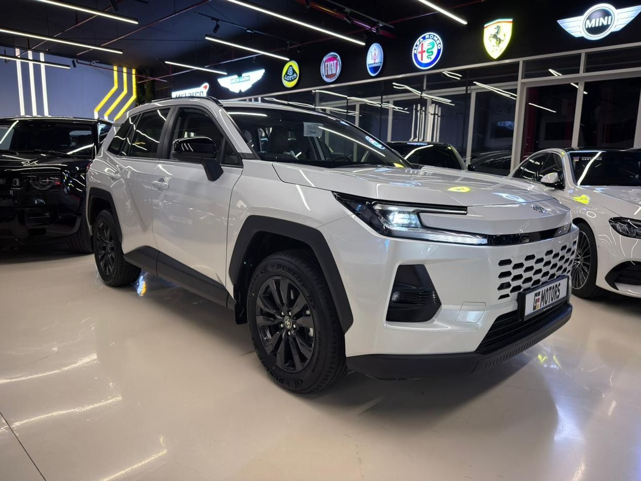 تويوتا راف ٤ 2026 Toyota Rav 4 GXR 2.5L Hybrid - GCC Specs - 5 Years Warranty and Service from AL Futtaim