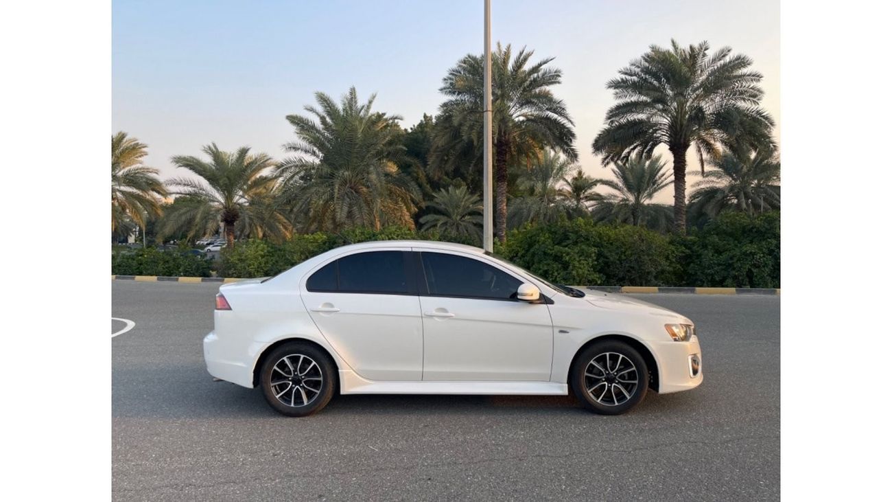 Mitsubishi Lancer ES Mitsubishi Lancer 2,0   Model 2017 USA full automatic Excellent Condition