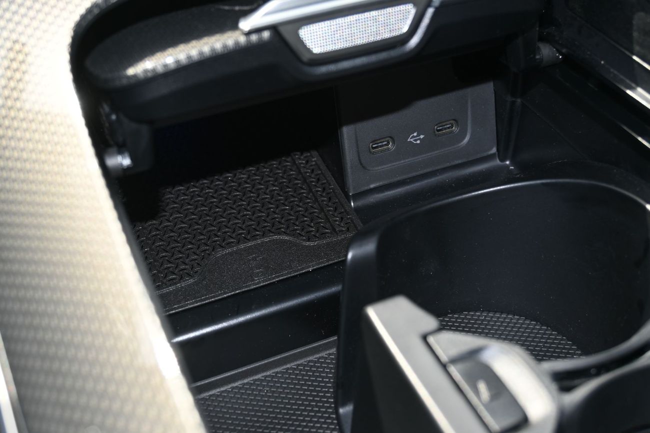 Mercedes-Benz CLE 200 Coupe Mercedes-Benz CLE 200 AMG Coupé 2.0L Turbo + Mild Hybrid, Model 2026