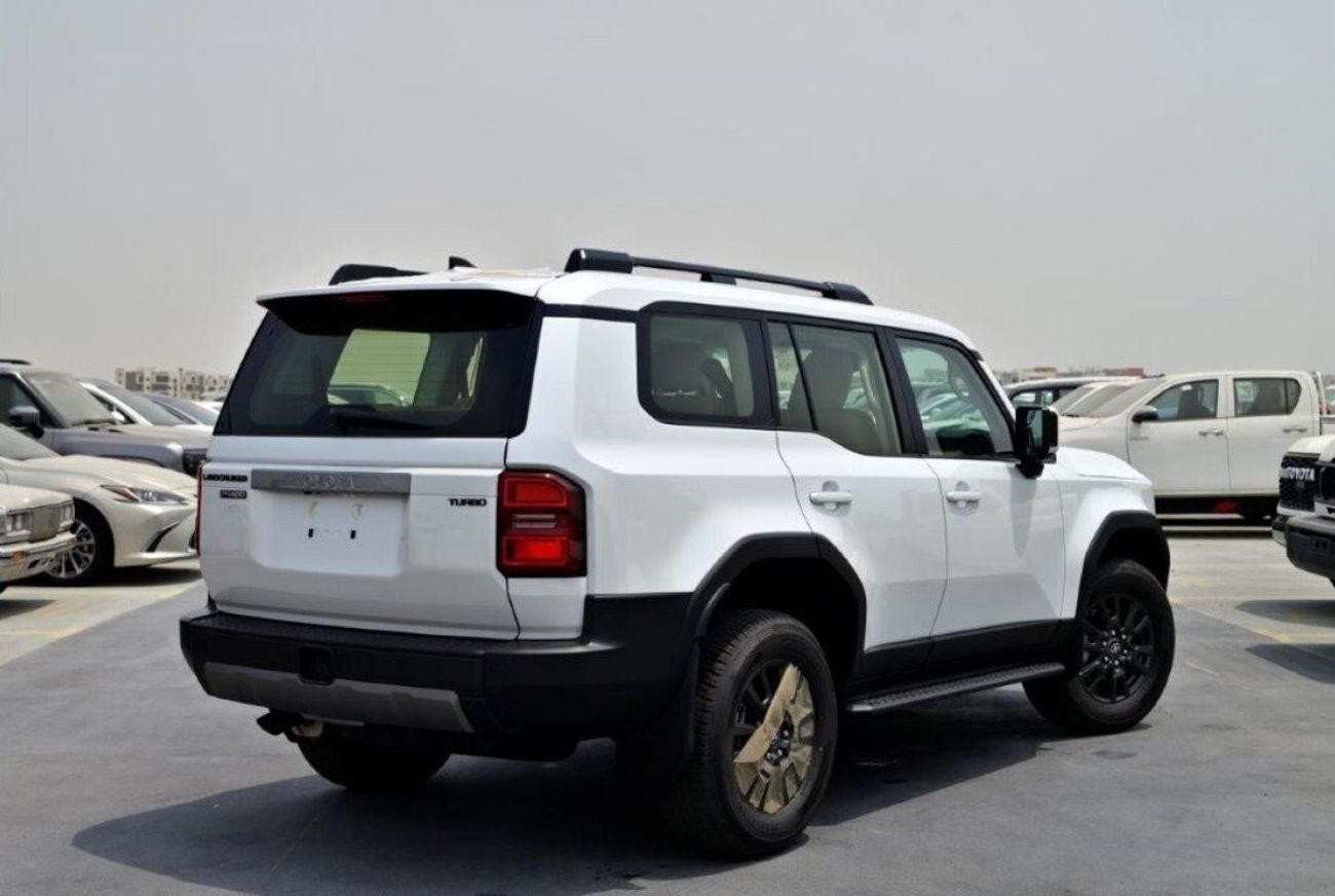 تويوتا برادو TXL3 2.4L Turbo 7 Seat Automatic