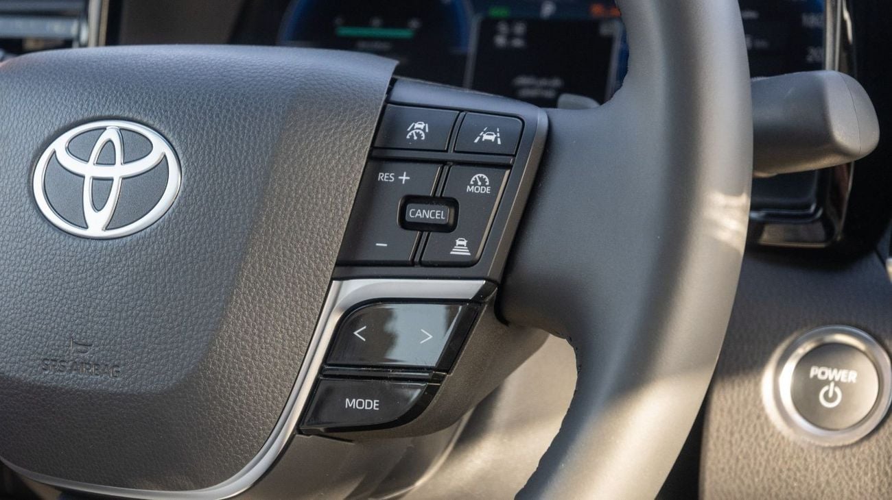 Toyota Camry limited 2.5L Hybrid