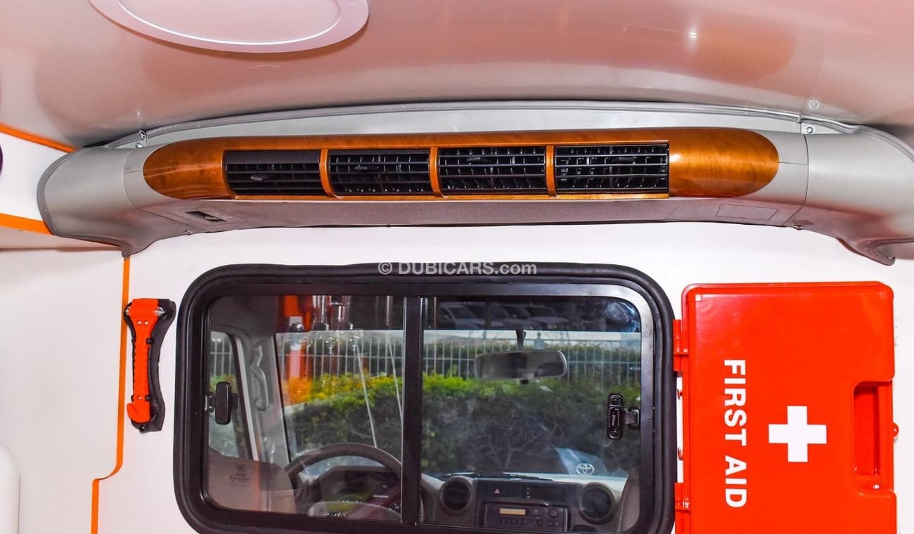 Toyota Land Cruiser 70 Series GRJ 78 Amubulance